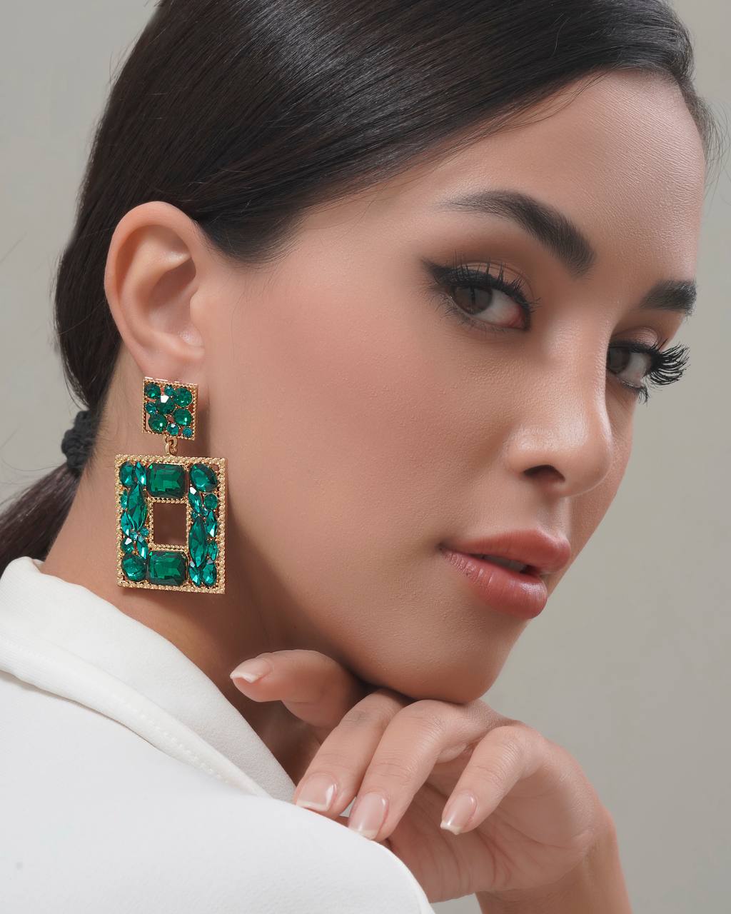 گوشواره های زنانه طرح جواهر و سنگ